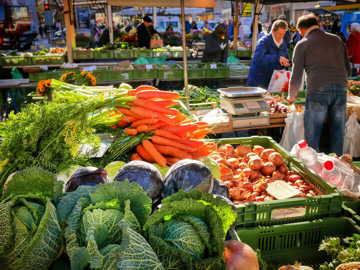 Image of vegetables for sale at a Farmer's Market.