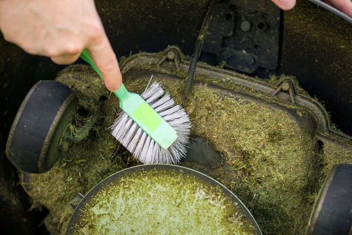 cleaning a lawnmower